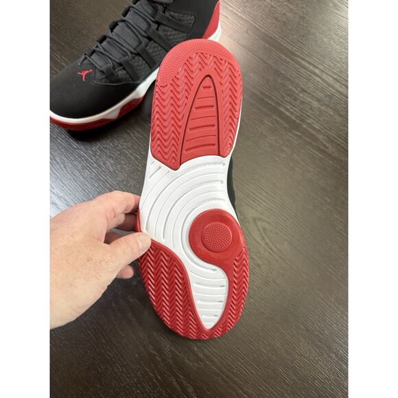 Nike Jordan Max Aura Black Gym Red White Men’s Size 14 – New Without Box - Picture 9 of 13